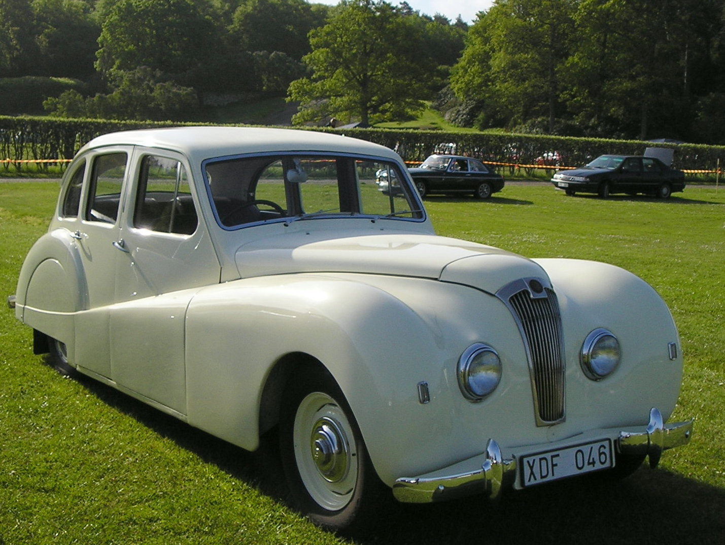 Lea Francis 14HP saloon